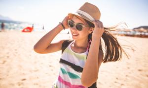 Mädchen am Strand