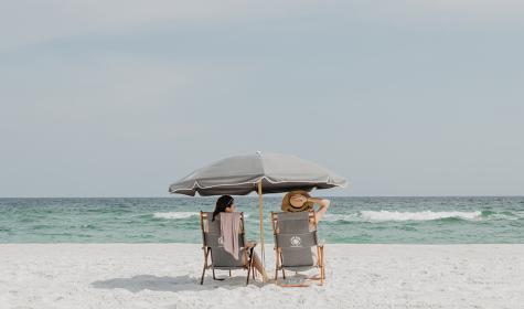 2 women on the beach